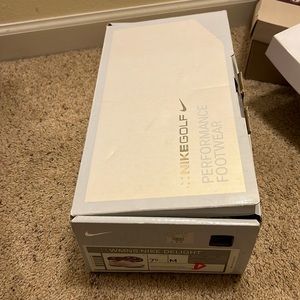 Brand new Nike golf shoes